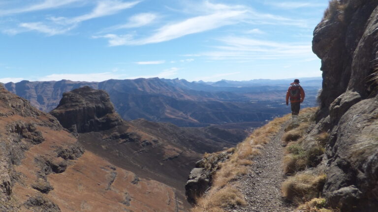 Drakensberg Mountains Hiking and Wildlife Safari – 7 days